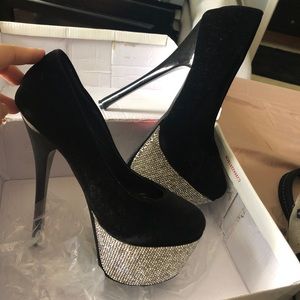 Heels size 36 - pretty much new -